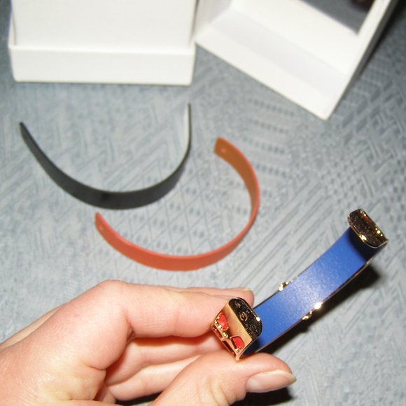 NEW Bracelet set by Les Georgettes 6 colors bands - Picture 6 of 9